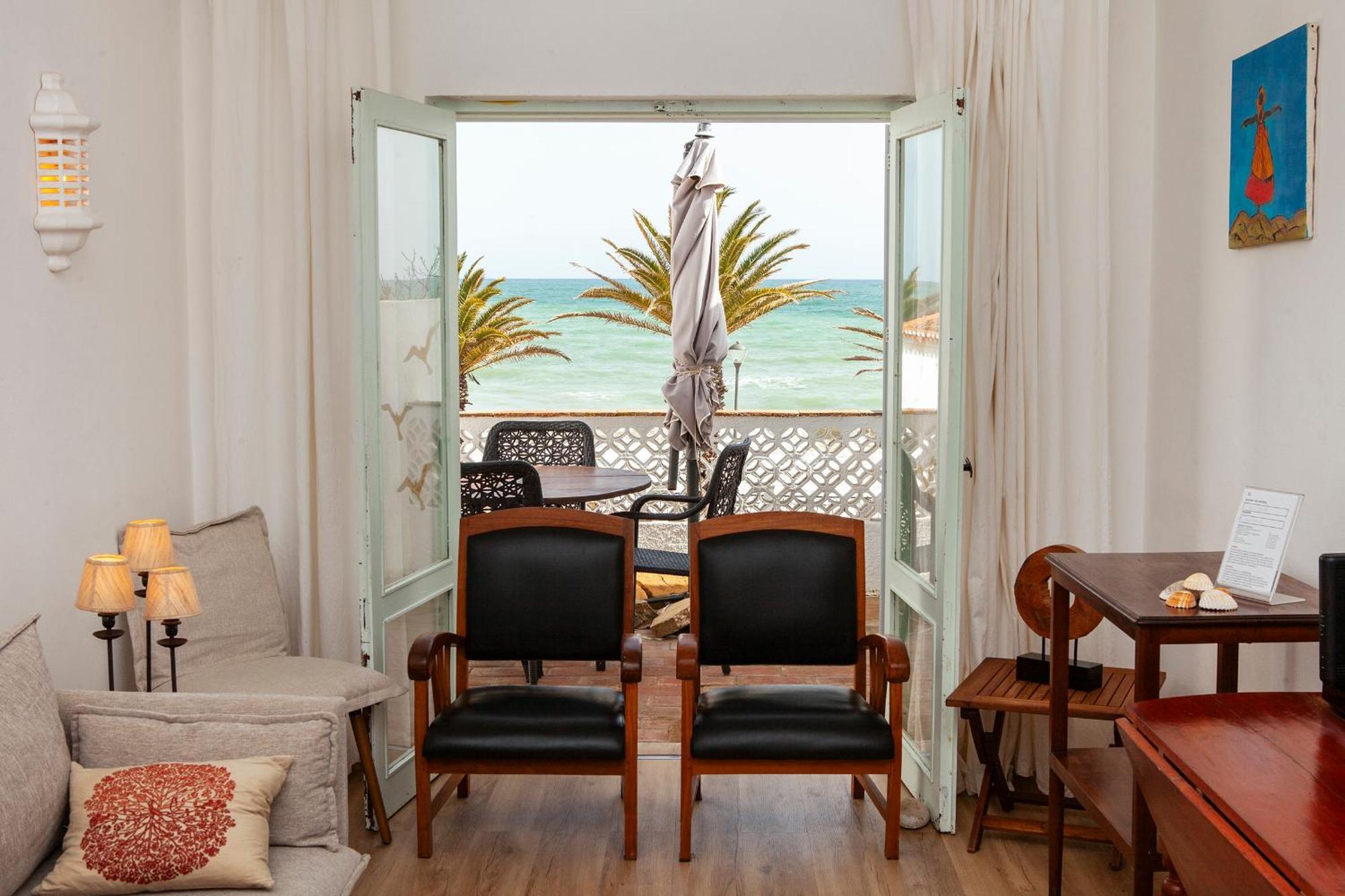 B86 - Beachline Apartment In Praia Da Luz Luaran gambar